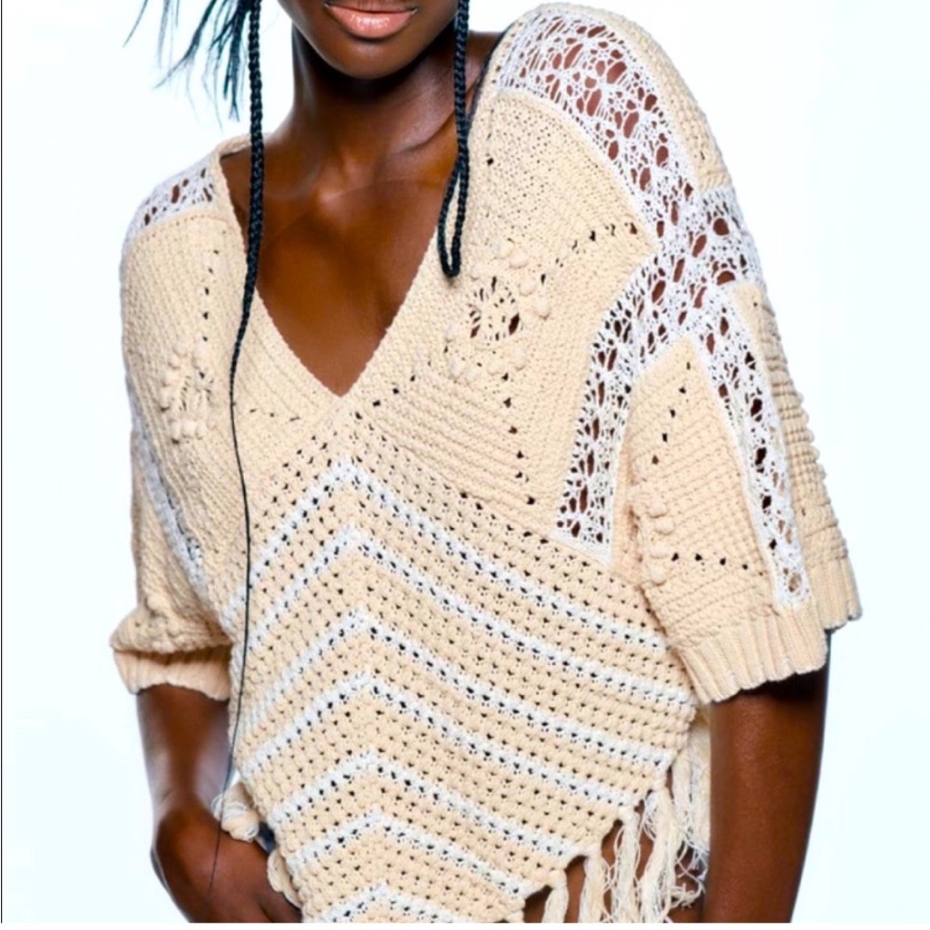 Zara Fringed Cotton Blend Knit Poncho Size M